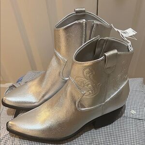 Old Navy Metallic Silver Cowboy Cowgirl Country Ankle Boots New 9 line dancing